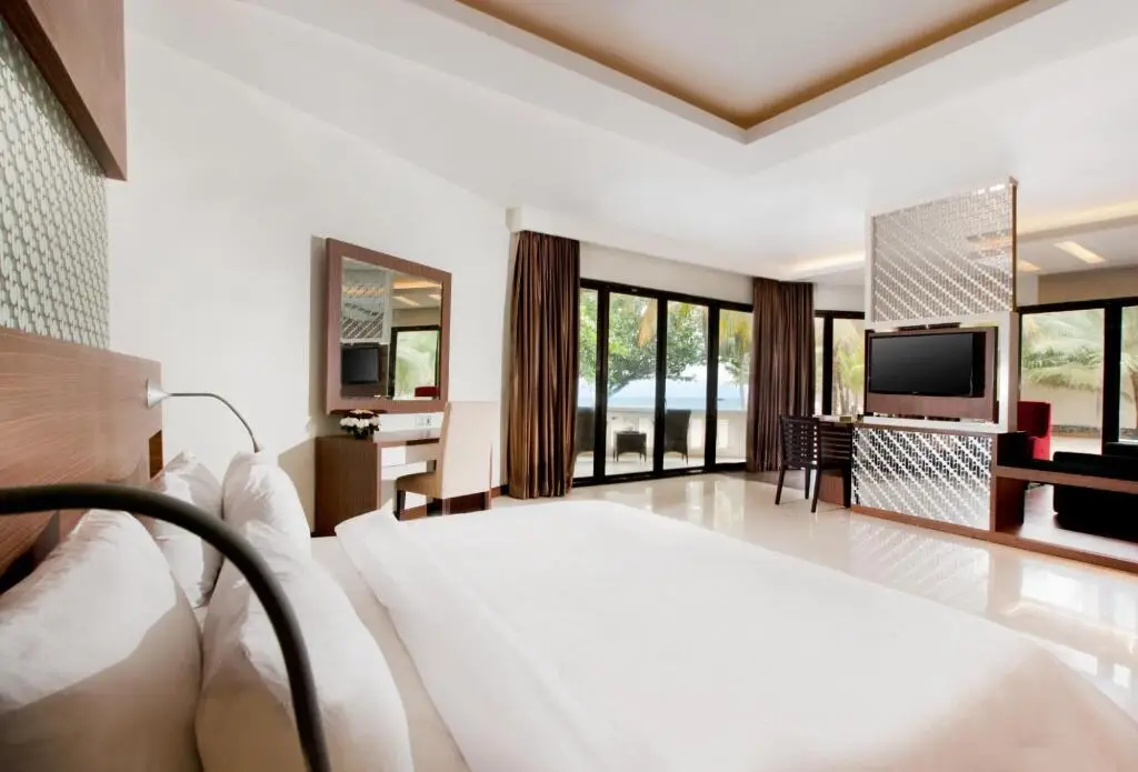 Patra Anyer Beach Resort — фото 1