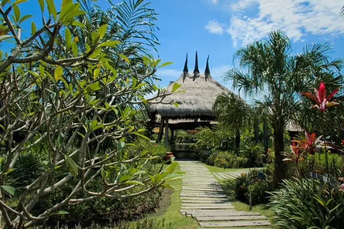 Чангу: Desa Seni A Village Resort