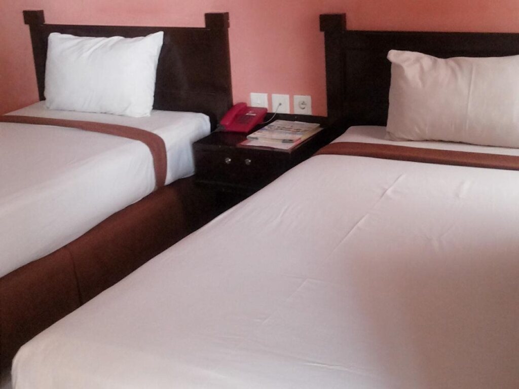 Паре-Паре: Grand Star Hotel