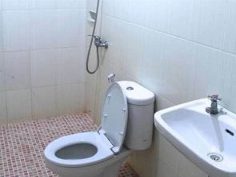 Паре-Паре: Platinum Hotel