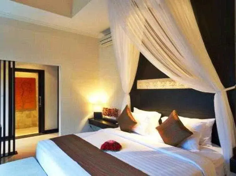 Кута: Grand Hardys Villas Hotel and Spa Seminyak
