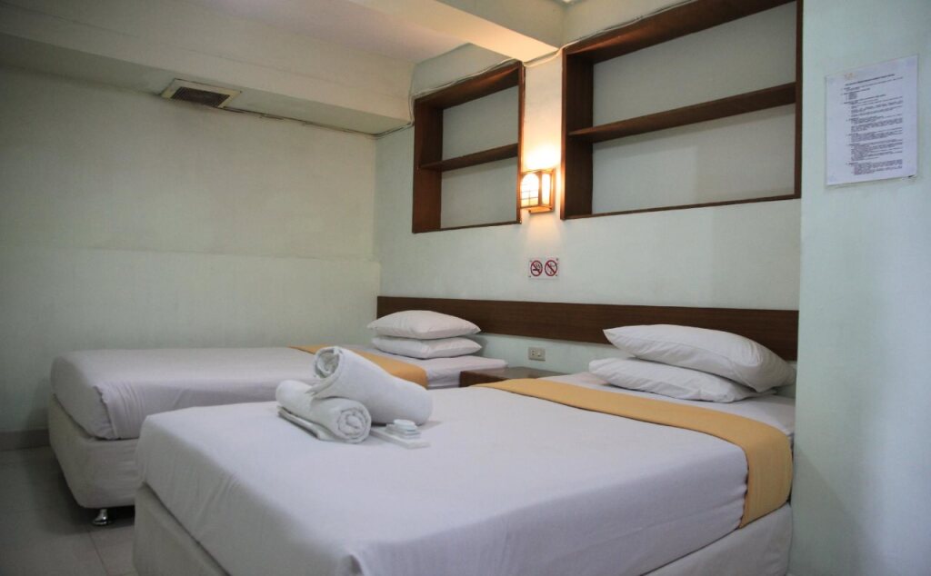 Озеро Тоба: Hotel Pandu Lakeside Parapat