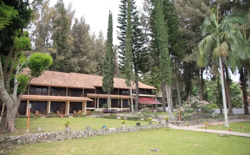 Озеро Тоба: Hotel Pandu Lakeside Tuktuk