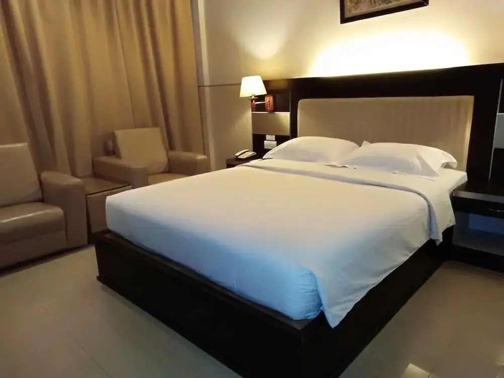 Кендари: Zahra Hotel Kendari