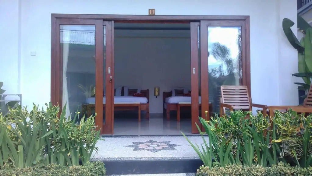 Бунутан: Sahera Hotel