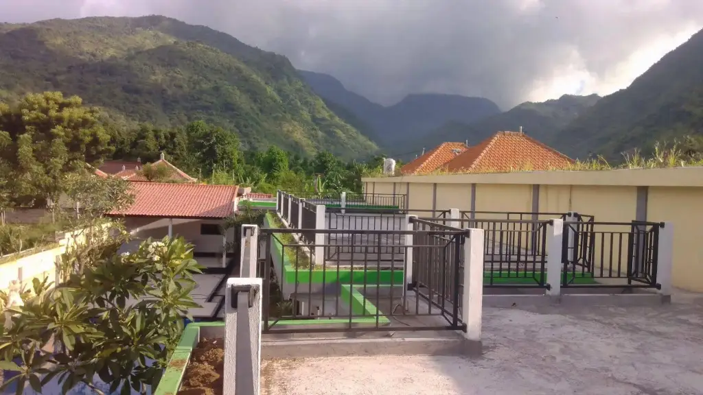 Бунутан: Sahera Hotel