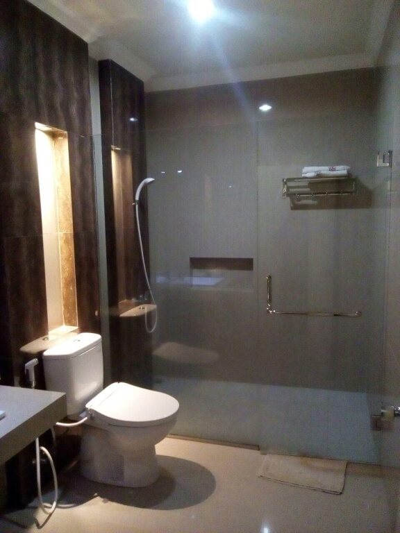 Бондовосо: Palm Hotel