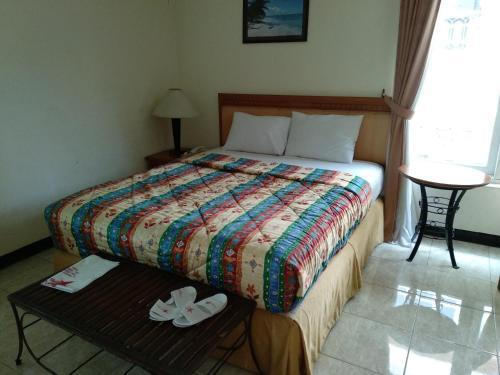 Блора: Top Star Hotel
