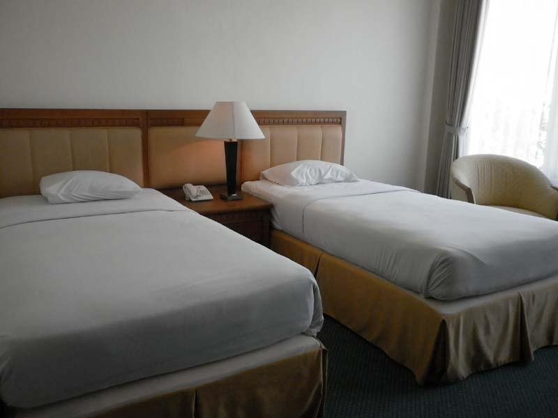 Блора: Top Star Hotel