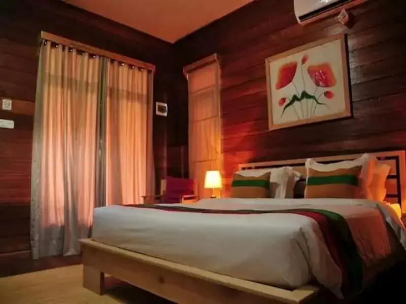 Танджунг Редеб: [Deact] Rumah Kedaung Guest House & Cafe