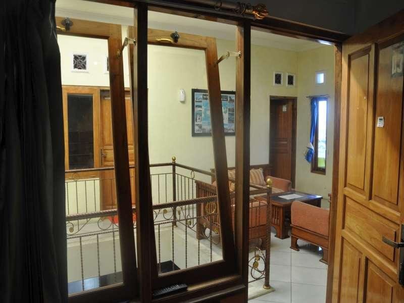 Диэнь Кулон: Penginapan Dieng Puspa Indah Homestay