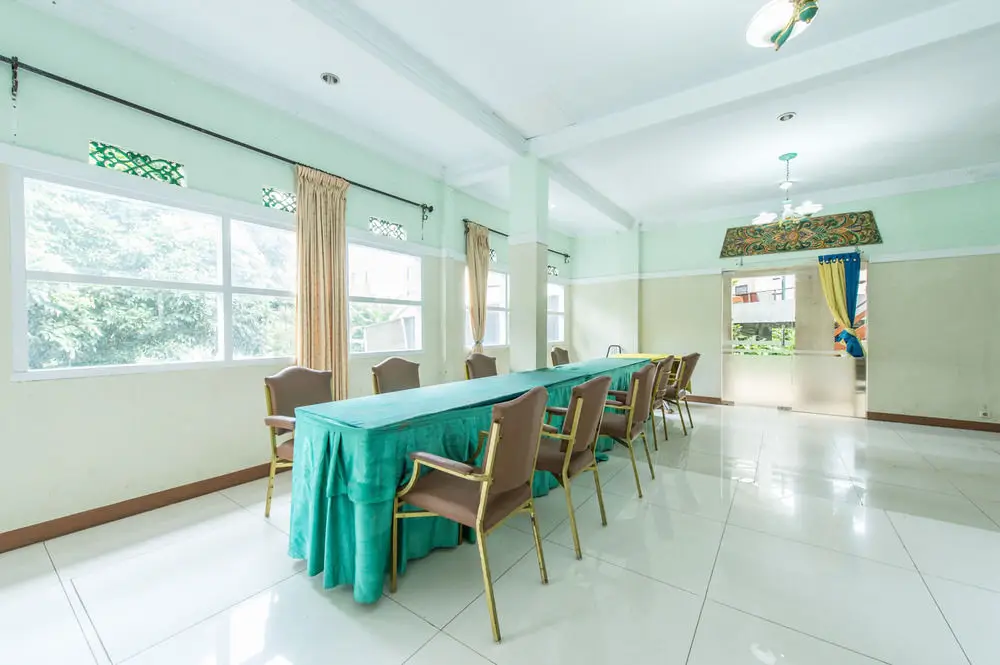 Бандунг: 万隆艾里艾考苏卡萨利塞尔珊八居里酒店(Airy Eco Sukasari Sersan Bajuri Bandung)
