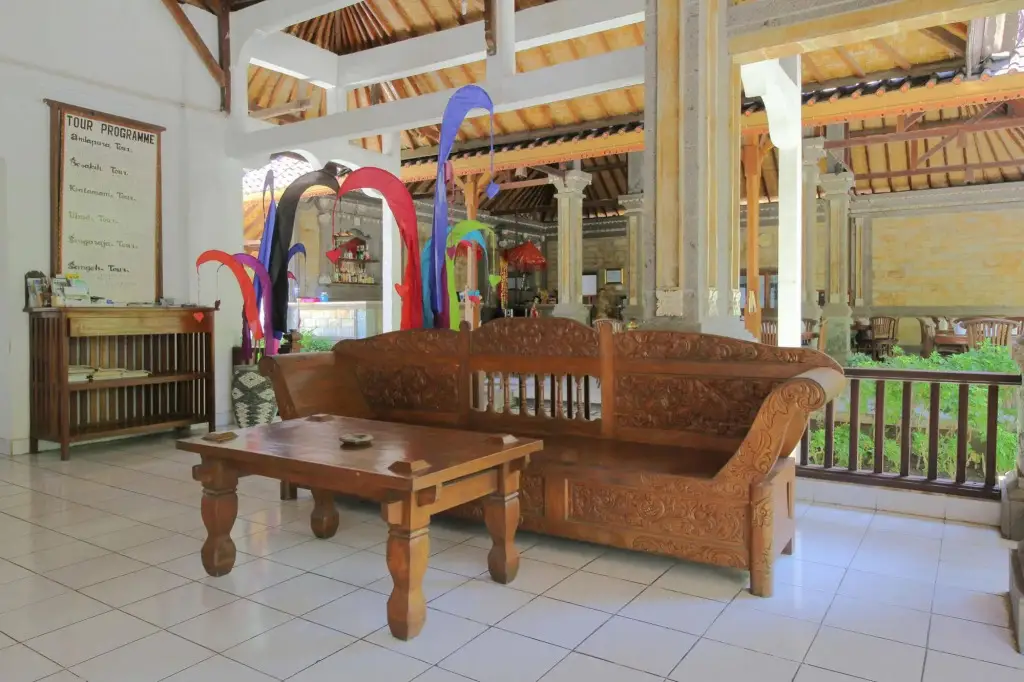 Канди Даса: Airy Amlapura Raya Candidasa Bali