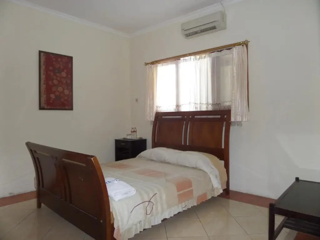 Маланг: Hotel Armi