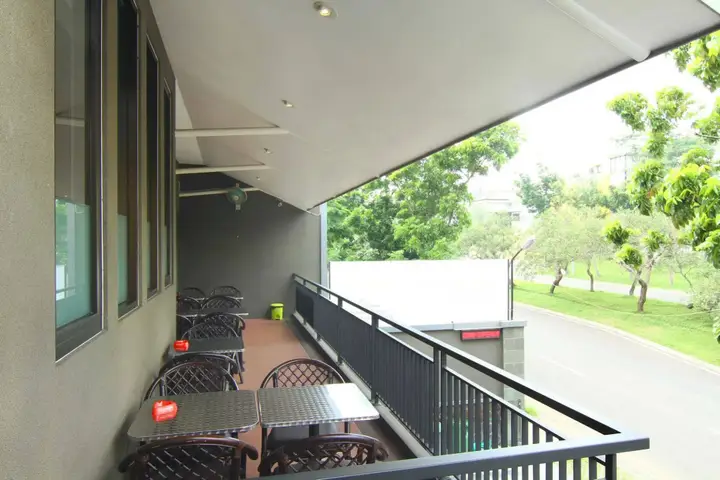 Сурабая: Airy Citraland International Surabaya