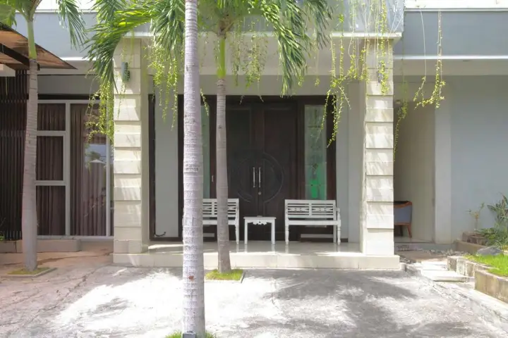 Галле: Airy Denpasar Selatan Gelogor Carik Bali