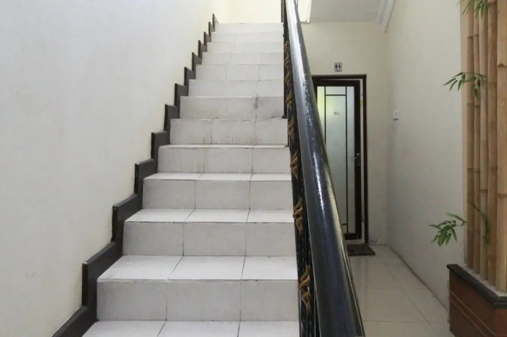 Галле: Airy Denpasar Selatan Gelogor Carik Bali