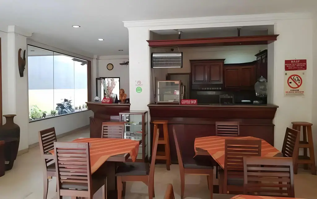 Джакарта: Hotel Maxim Kwitang Jakarta