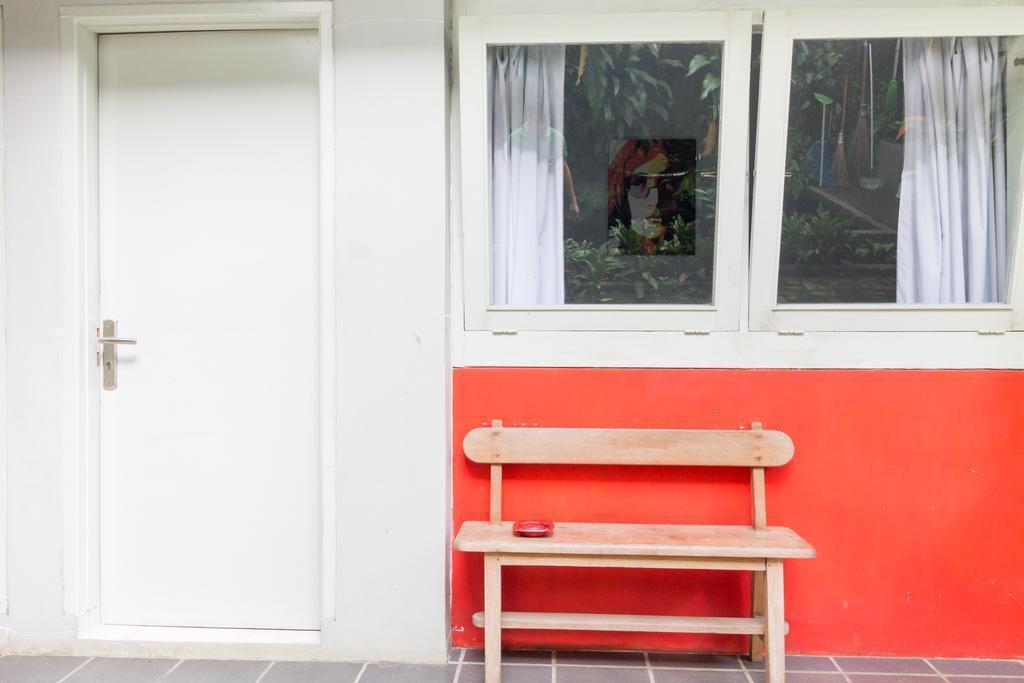 Богор: RedDoorz near GOR Padjajaran Bogor