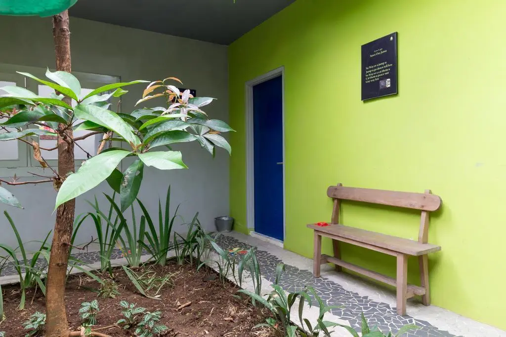 Богор: RedDoorz near GOR Padjajaran Bogor