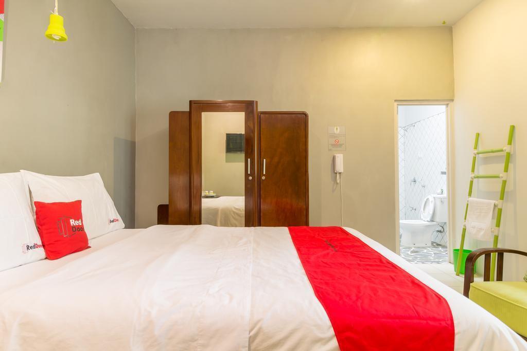 Богор: RedDoorz near GOR Padjajaran Bogor