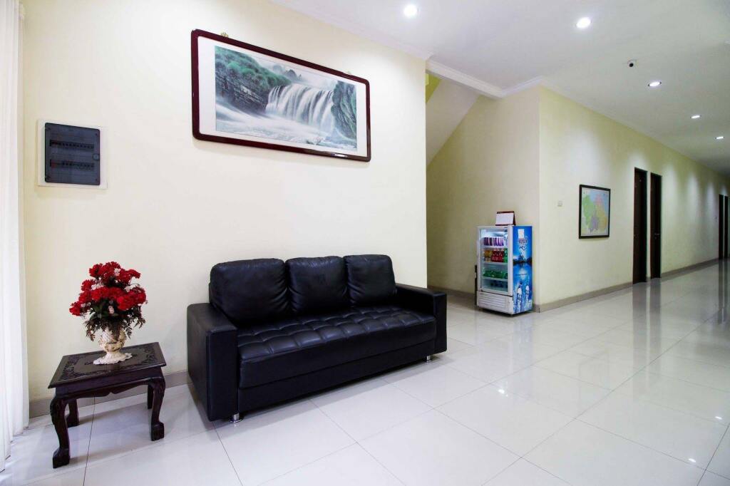 Сурабая: RedDoorz near Masjid Agung Surabaya
