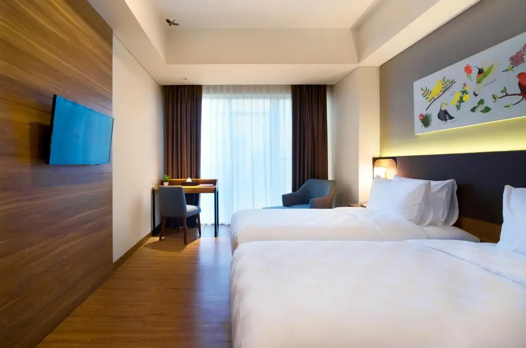 Южный Тангеранг: Aviary Bintaro