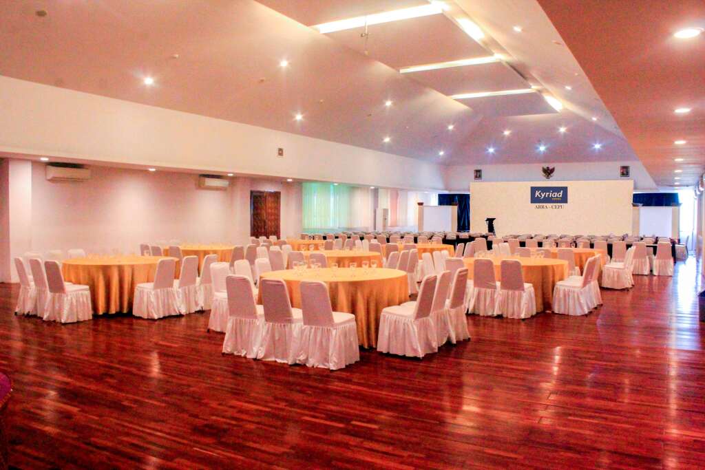 Блора: Kyriad Arra Hotel Cepu