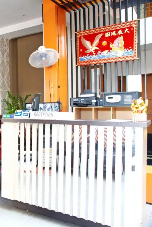 Сурабая: RedDoorz Near Ciputra World