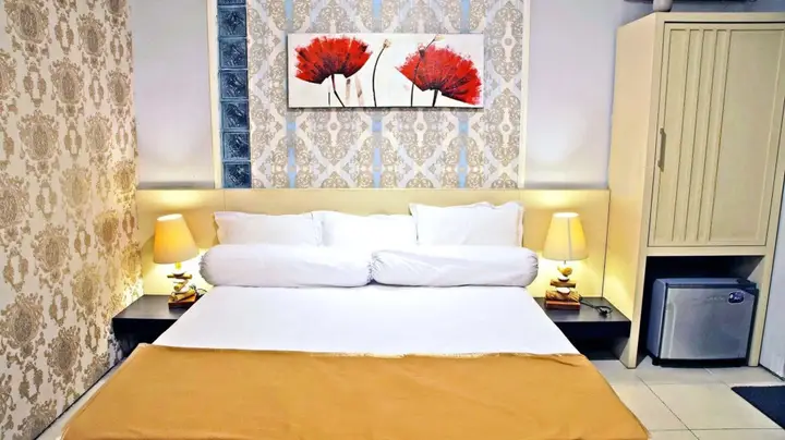 Сурабая: RedDoorz Near Ciputra World