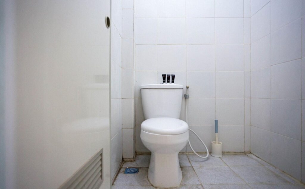 Джакарта: RedDoorz Plus near Halim Perdanakusuma 2