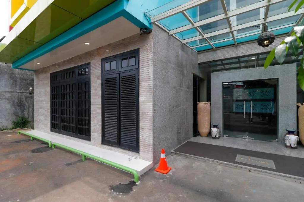 Джакарта: RedDoorz Plus near Halim Perdanakusuma 2