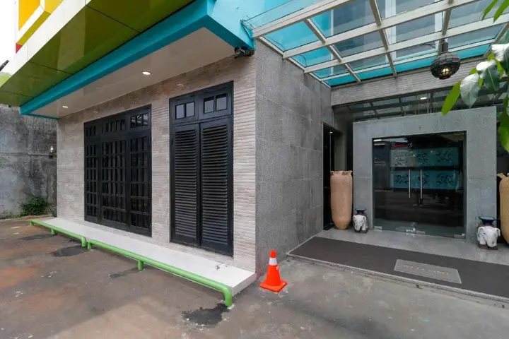 Джакарта: RedDoorz Plus near Halim Perdanakusuma 2