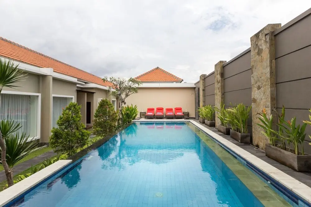 Кута: RedDoorz @ Nakula Seminyak 2