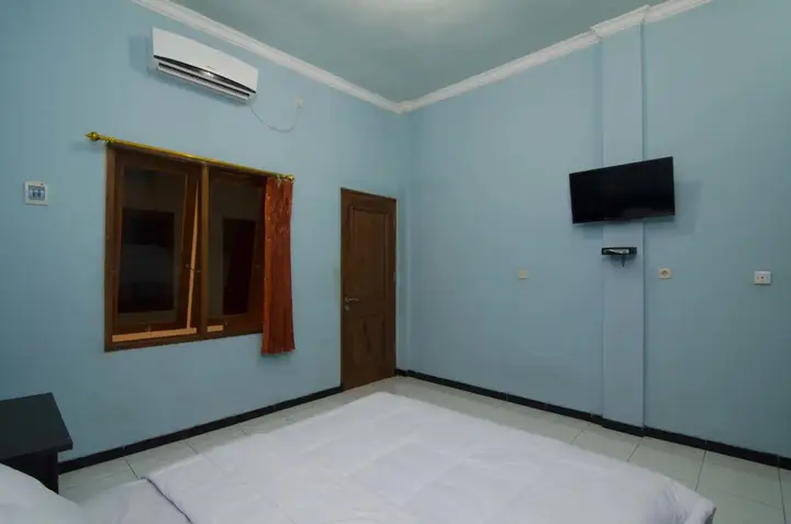 Сурабая: RedDoorz Near Ciputra World 2