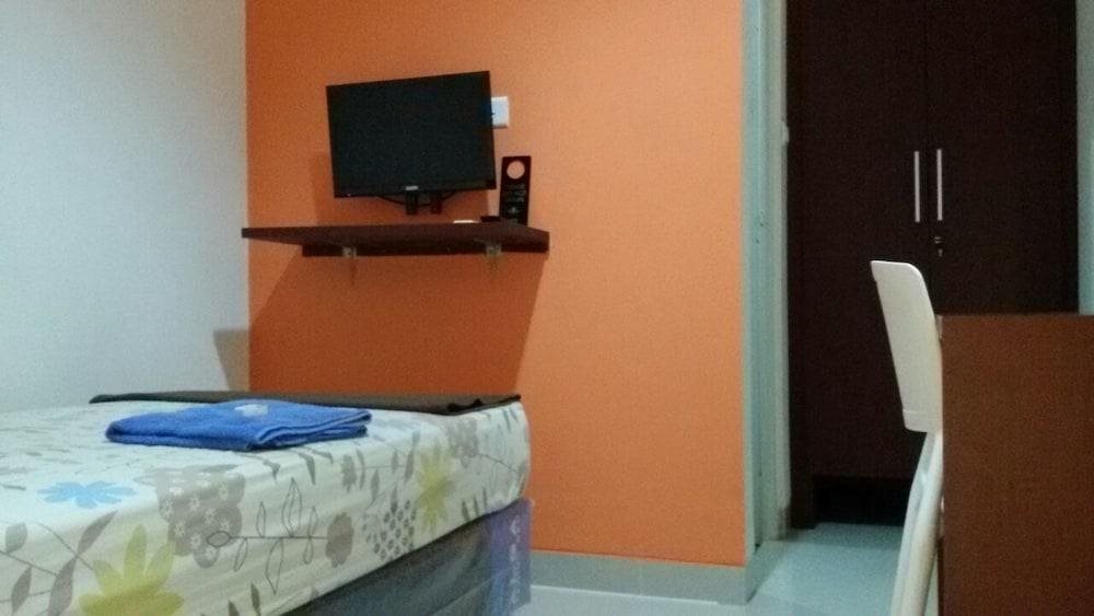 Джакарта: Iresidence Guest House