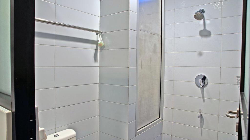 Сурабая: RedDoorz Kupang Baru