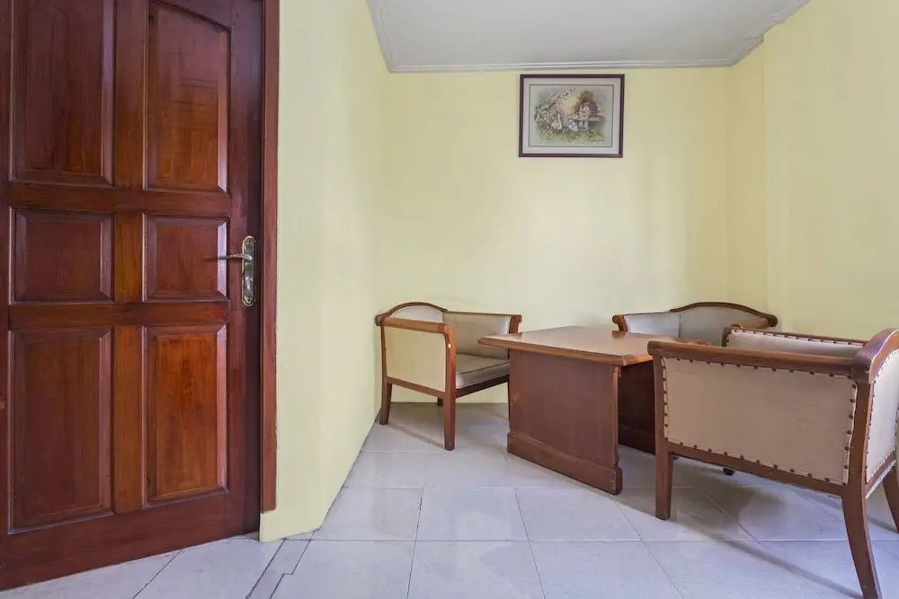Джакарта: RedDoorz near Ciputra World Kuningan