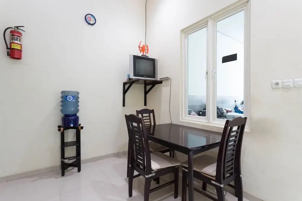 Джакарта: RedDoorz Near Gajah Mada Plaza