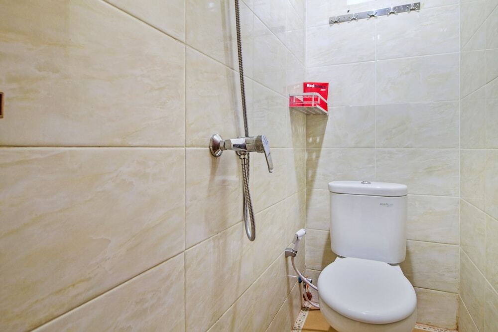 Джакарта: RedDoorz Near Gajah Mada Plaza