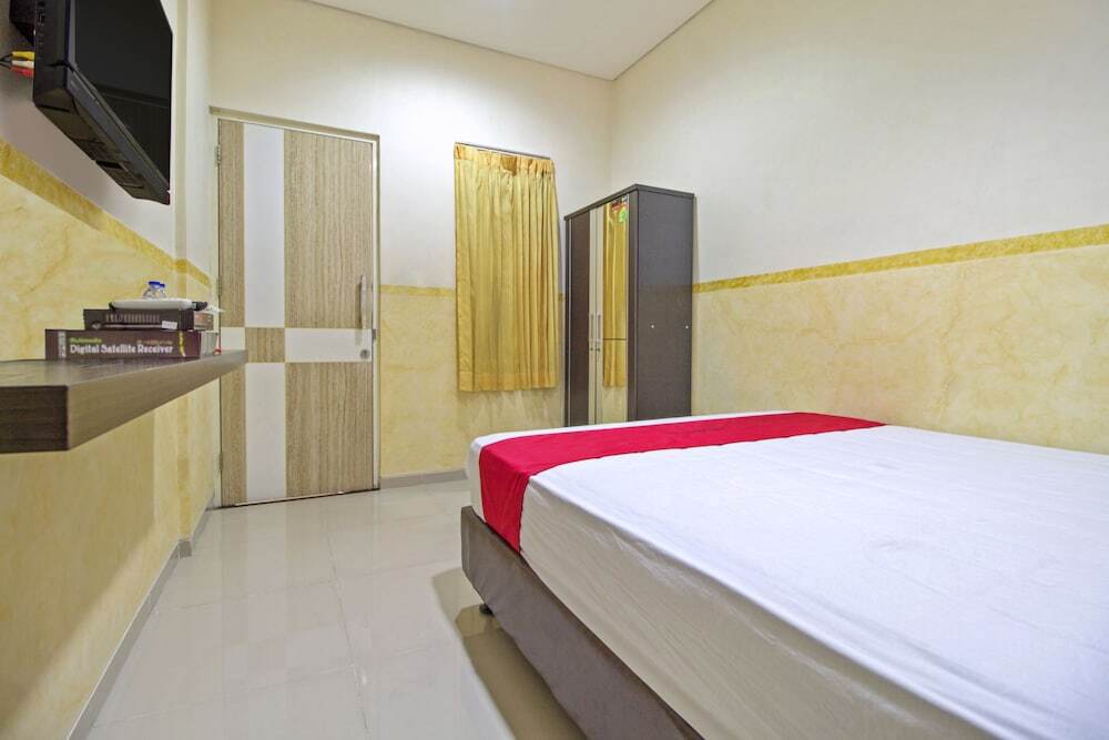 Джакарта: RedDoorz Near Gajah Mada Plaza