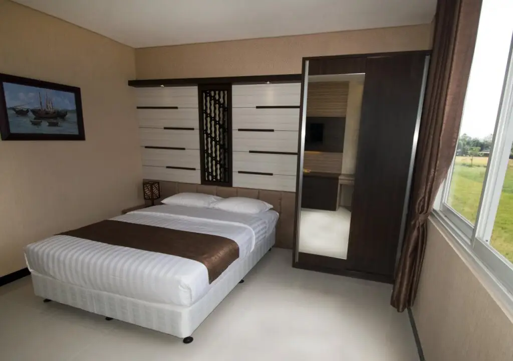 Суракарта: D'Madinah Residence Syariah Hotel Solo