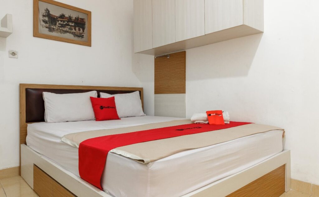 Джакарта: RedDoorz @ Bangka Raya