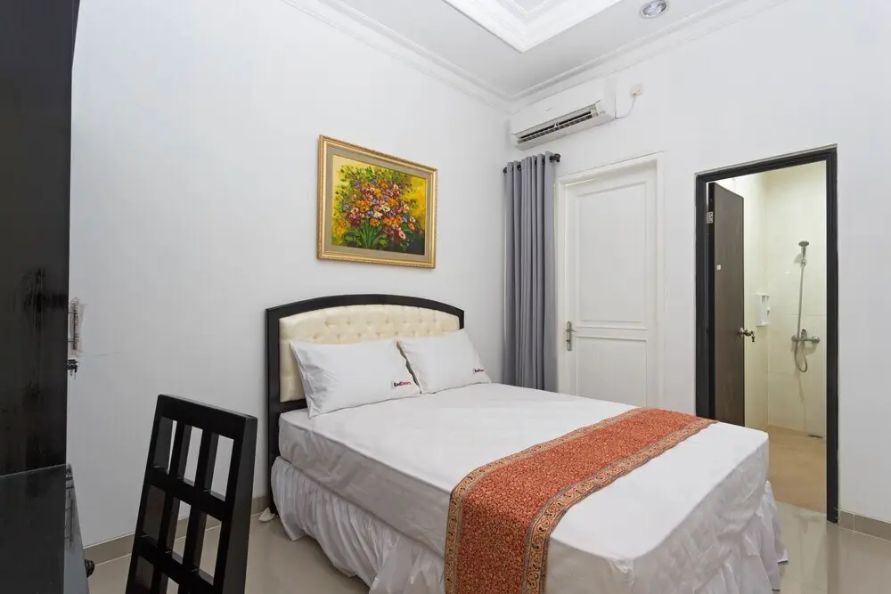 Джакарта: RedDoorz @ Kayu Manis Timur