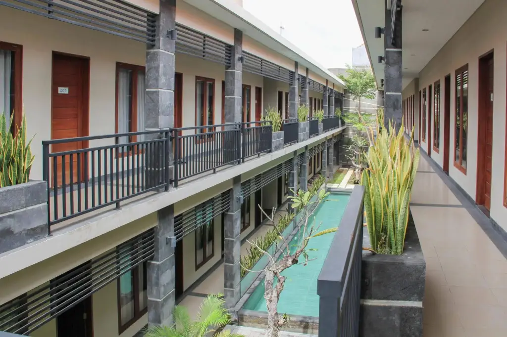 Падангсамбиан: Airy Denpasar Barat Pura Demak Gang Marlboro Bali