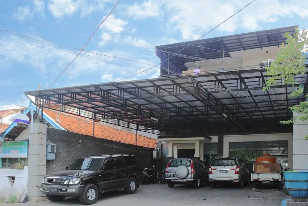Сурабая: Airy Gubeng Kertajaya Delapan 15 Surabaya