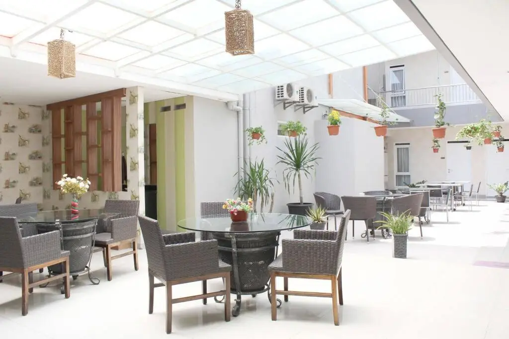 Паромпонг: Airy Cihideung Sersan Bajuri Bandung
