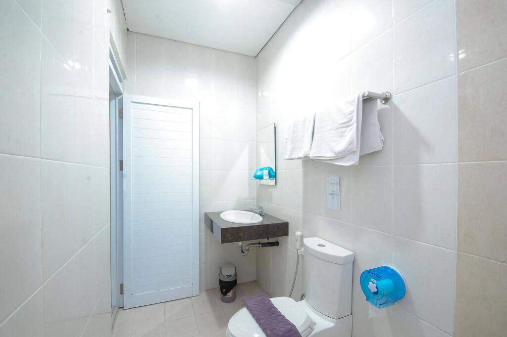 Паромпонг: Airy Cihideung Sersan Bajuri Bandung