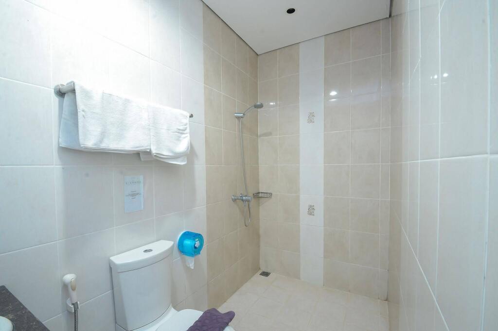 Паромпонг: Airy Cihideung Sersan Bajuri Bandung