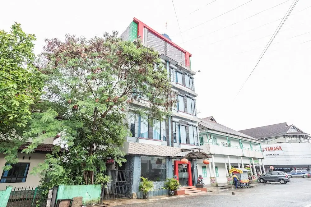 Airy Singkawang Tengah Salam Diman 129 — фото 1